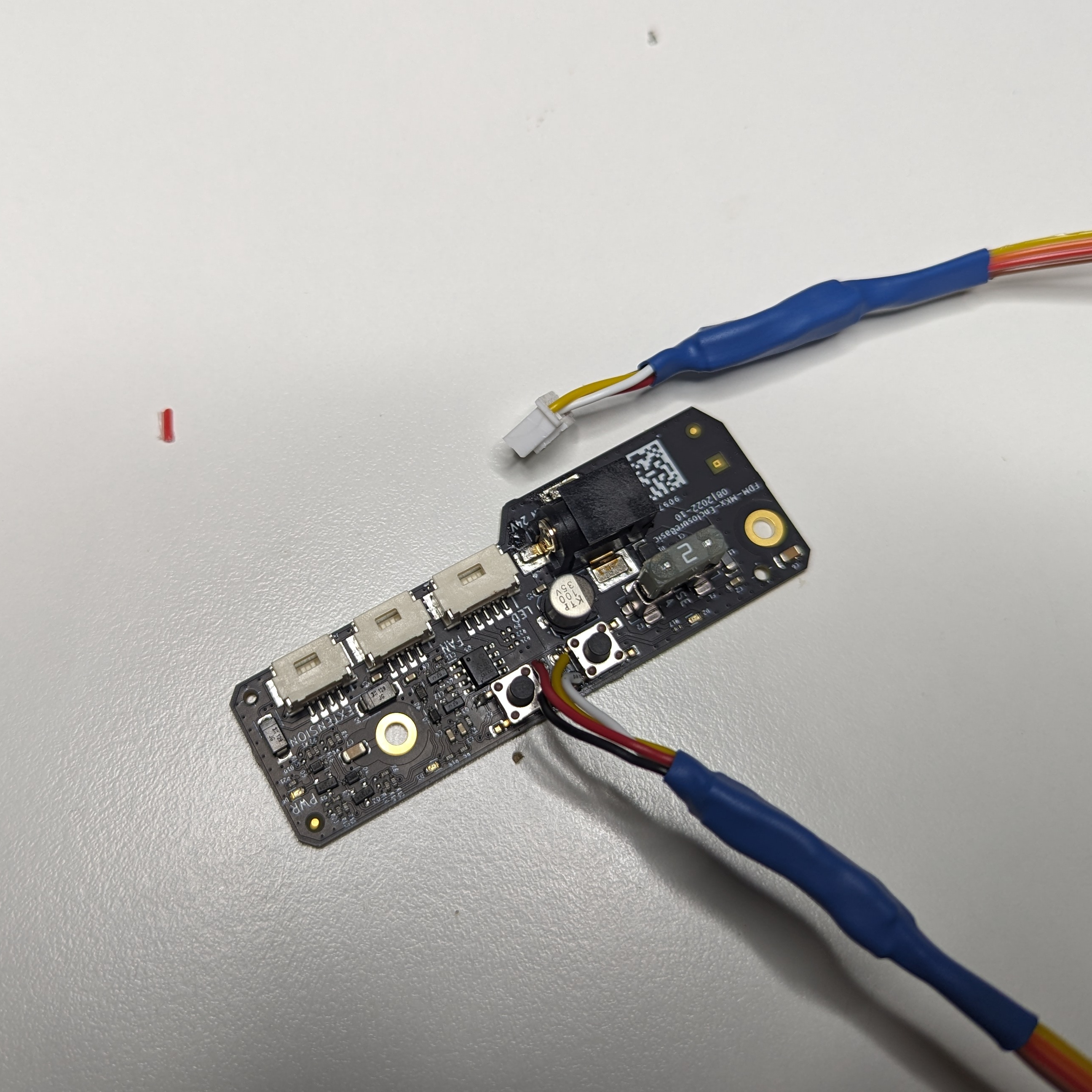 Full shot of the base board and the connector.jpg